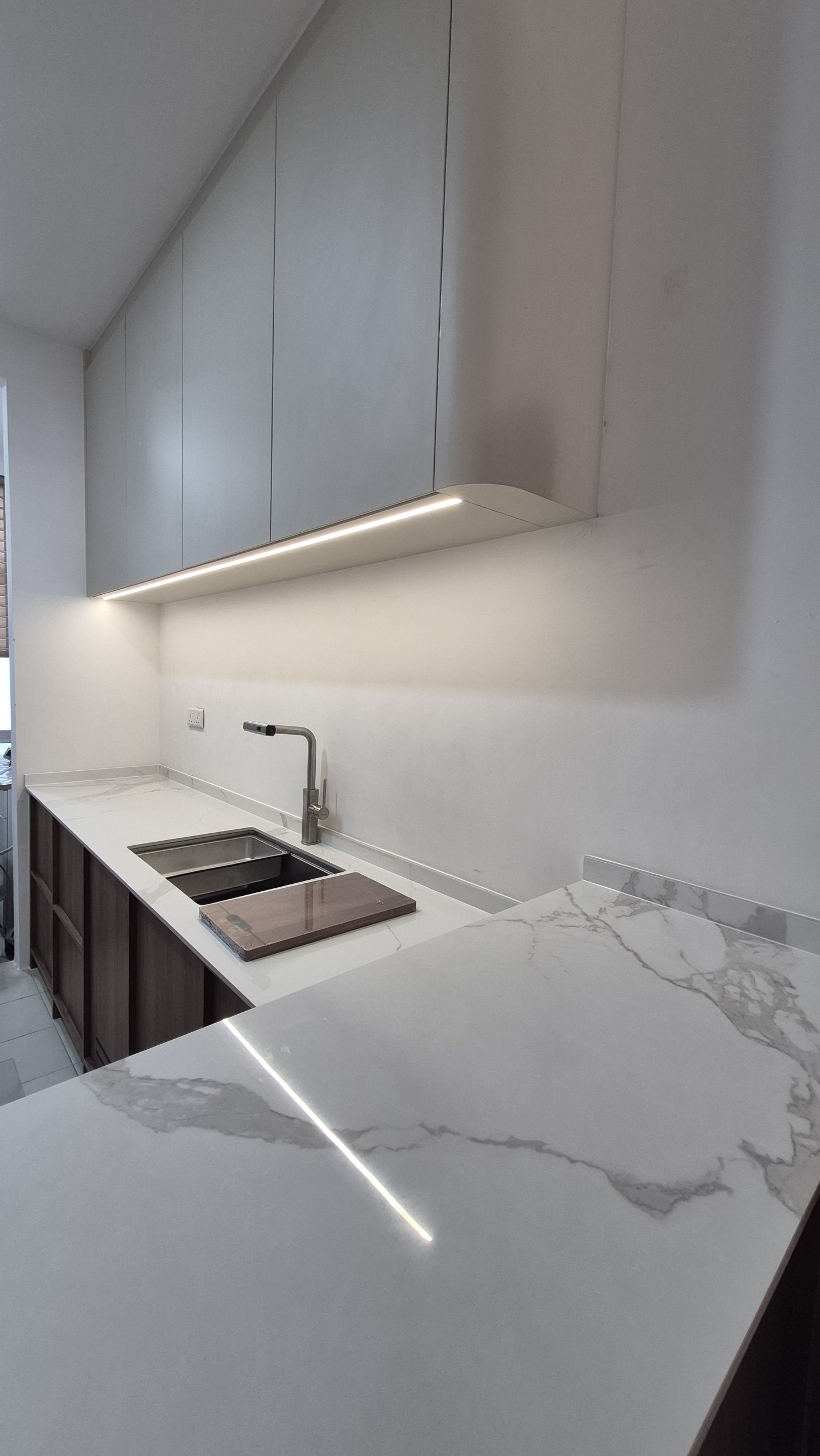 Built In Kitchen Cabinet - Image 4