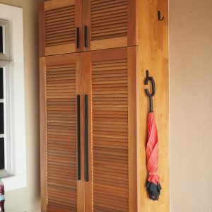 Wall-Mounted Shoe Cabinet
