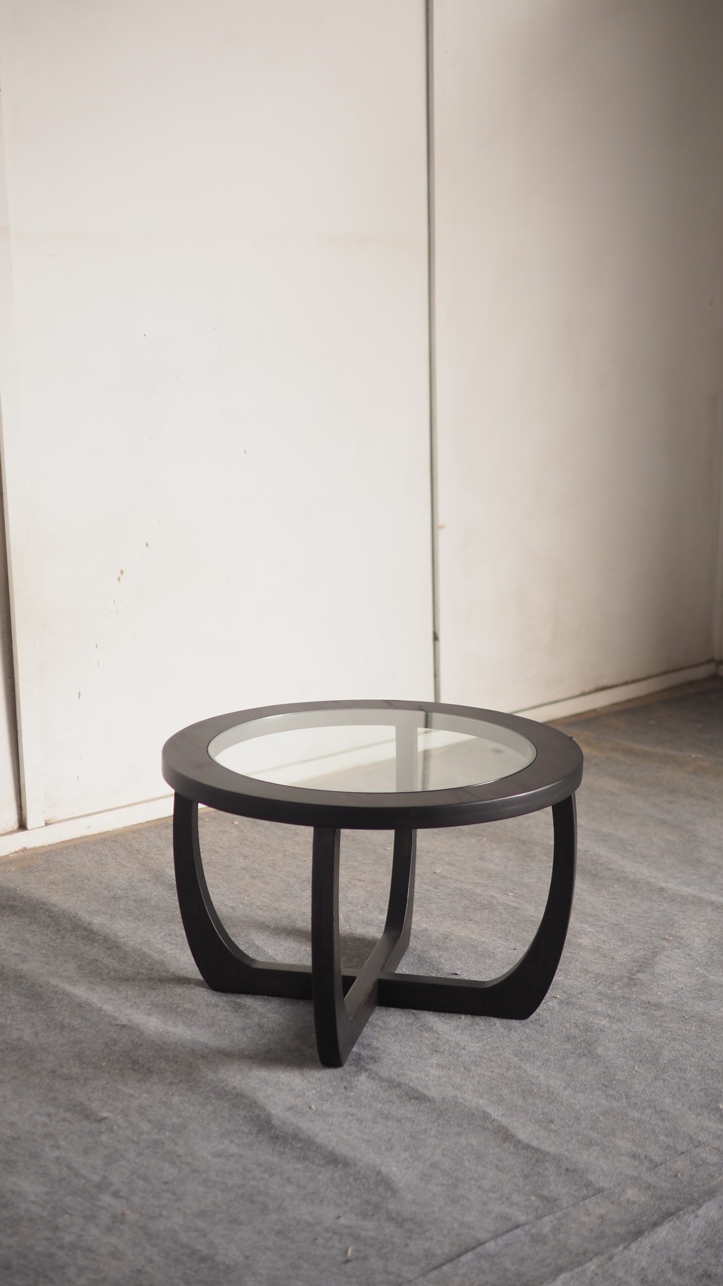 Solid Rubberwood Round Coffee Table